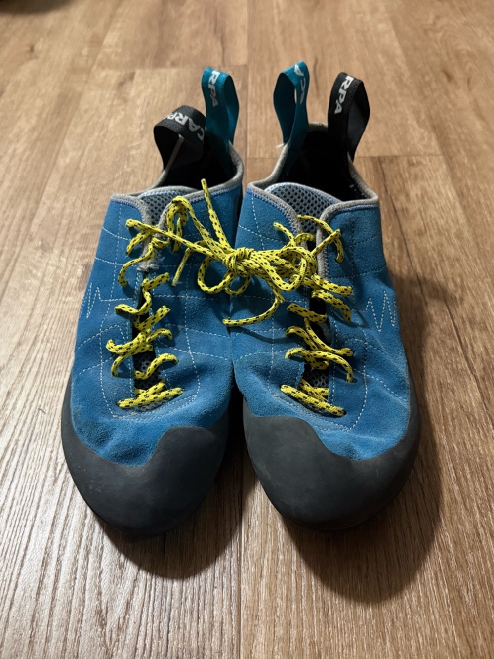 Scarpa Teal Suede Climbing Shoes with Yellow Laces